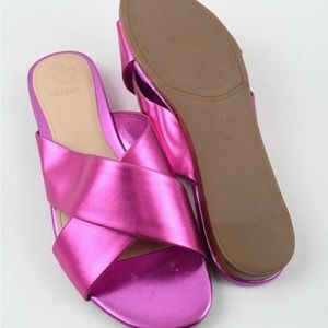 GUESS Women's Metallic Pink Cross Strap Sliders Sandals